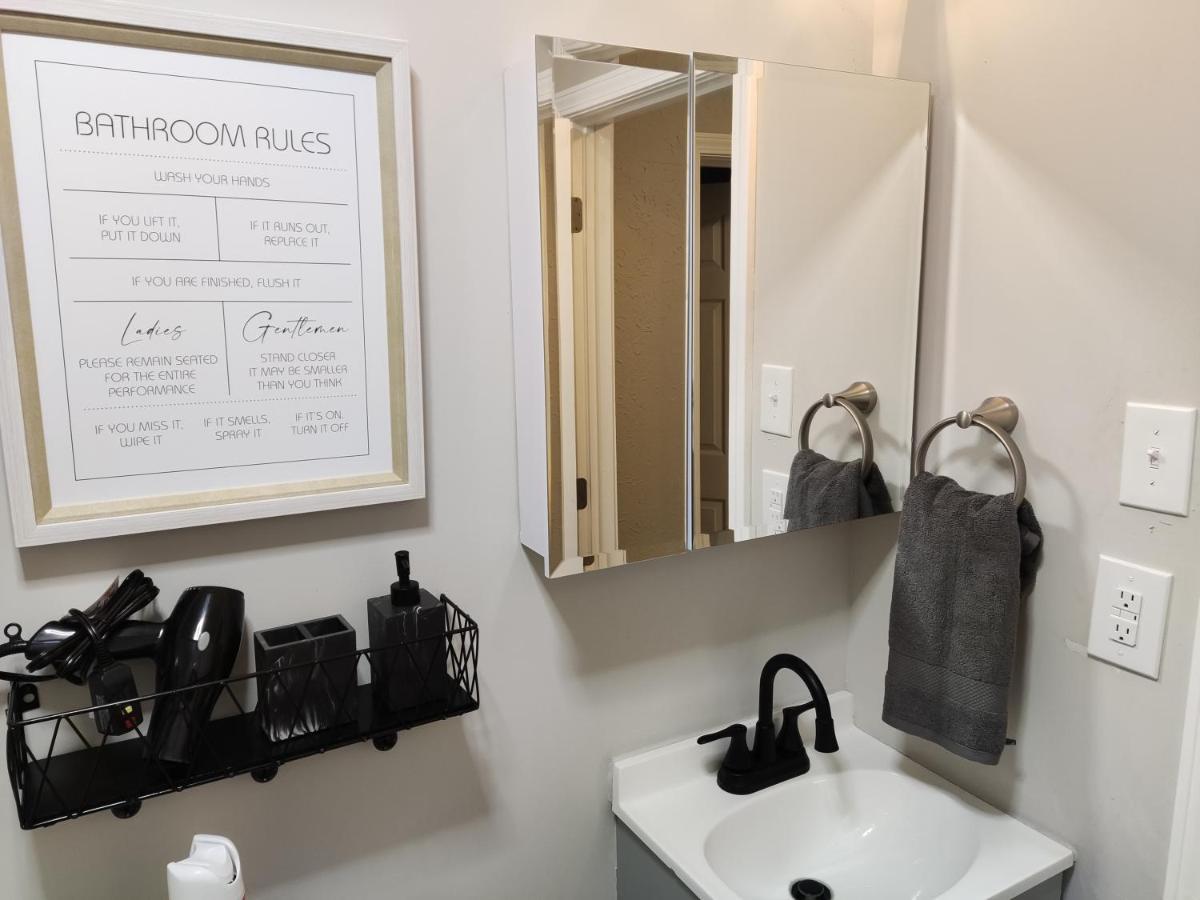 Tranquil Oasis - Private Rooms -Near Downtown อินเดียนาโพลิส ภายนอก รูปภาพ