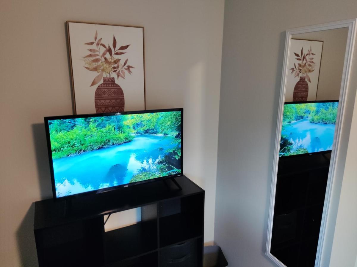 Tranquil Oasis - Private Rooms -Near Downtown อินเดียนาโพลิส ภายนอก รูปภาพ