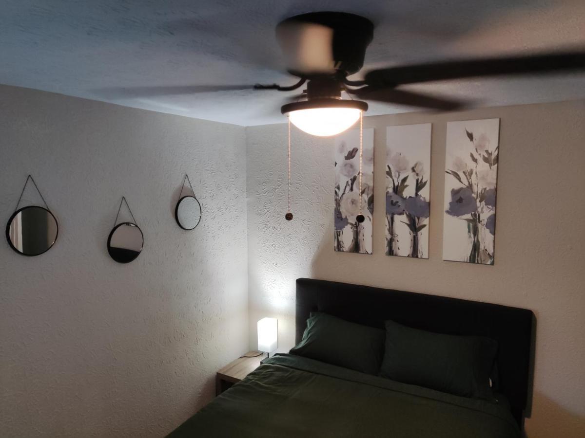 Tranquil Oasis - Private Rooms -Near Downtown อินเดียนาโพลิส ภายนอก รูปภาพ