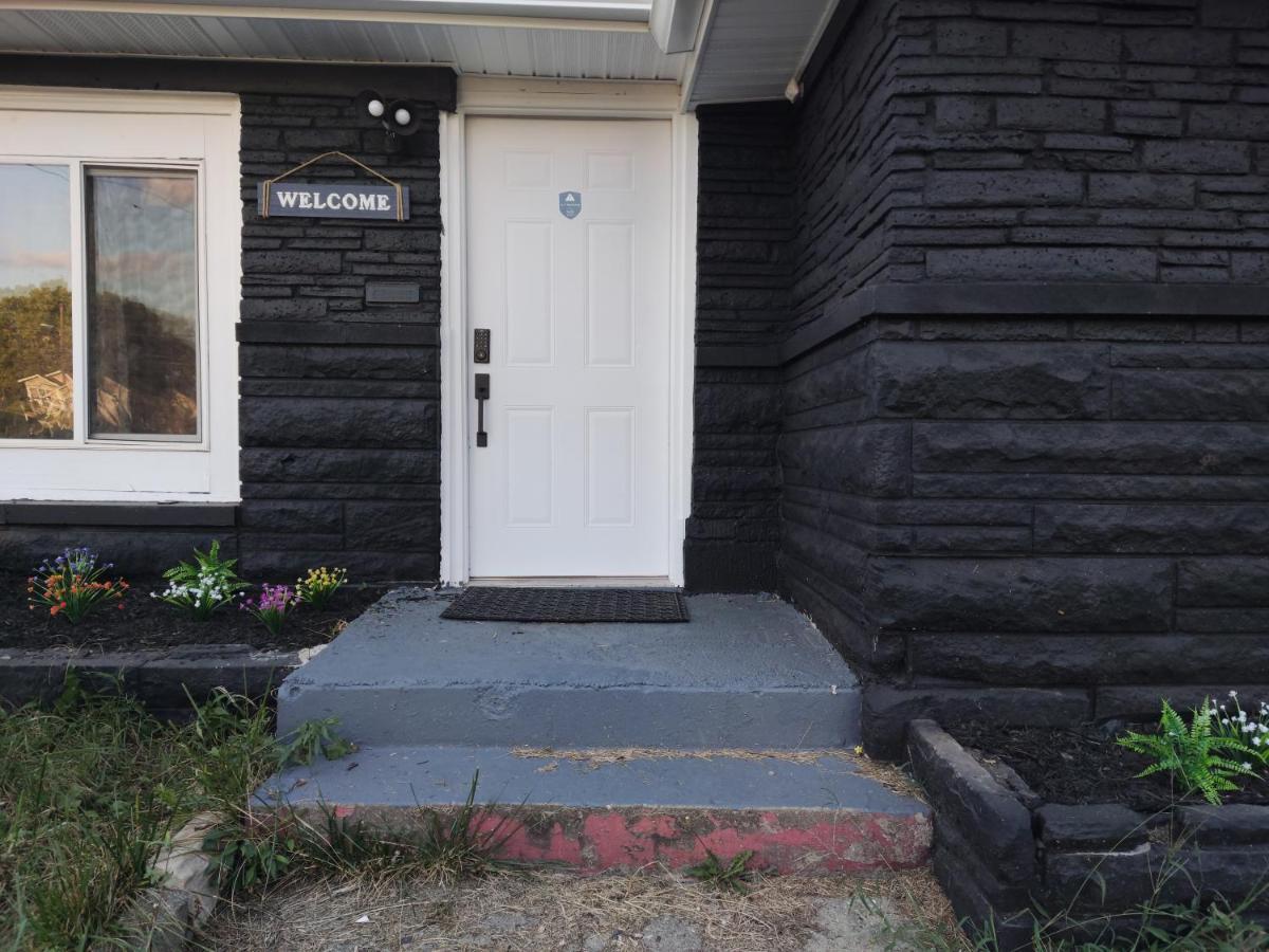 Tranquil Oasis - Private Rooms -Near Downtown อินเดียนาโพลิส ภายนอก รูปภาพ