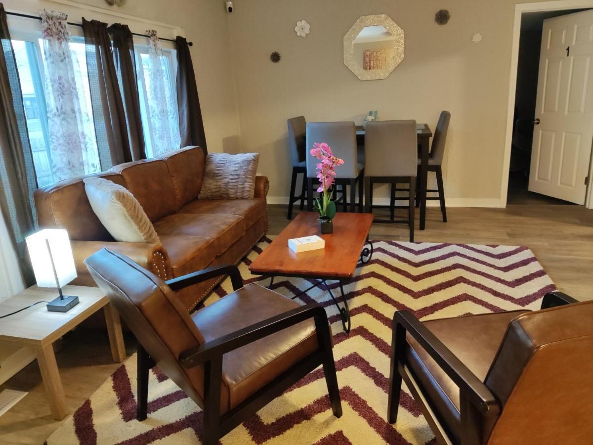 Tranquil Oasis - Private Rooms -Near Downtown อินเดียนาโพลิส ภายนอก รูปภาพ