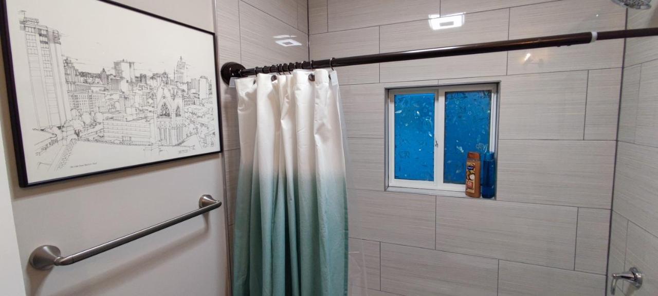 Tranquil Oasis - Private Rooms -Near Downtown อินเดียนาโพลิส ภายนอก รูปภาพ