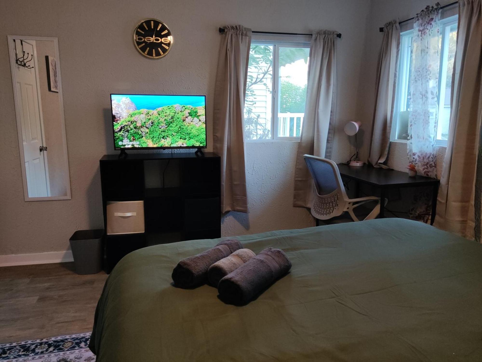 Tranquil Oasis - Private Rooms -Near Downtown อินเดียนาโพลิส ภายนอก รูปภาพ